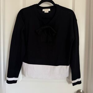Cocobleu Black and White Long sleeve Top with Bow Accent, S